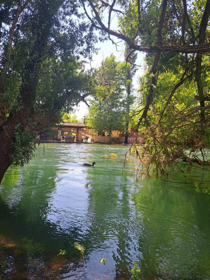 Guest House Green River ยูบุสกี ภายนอก รูปภาพ